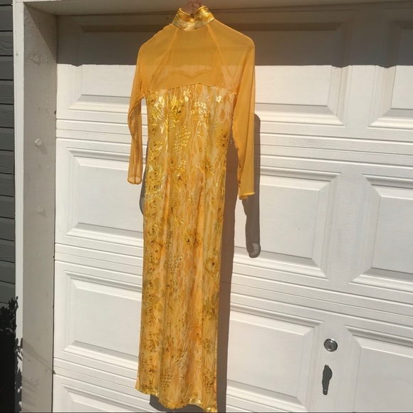 Vintage yellow Qi Pao dress - Picture 4 of 9